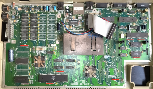 Placa base de Atari 520 STfm